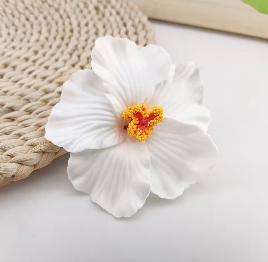 Pinces à cheveux ,accessoires tendance pour sublimer vos coiffures d’été