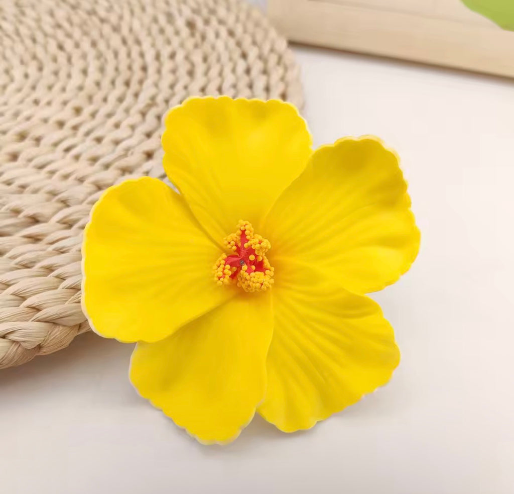 Pinces à cheveux ,accessoires tendance pour sublimer vos coiffures d’été
